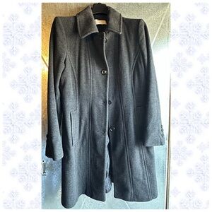 Chic Gray Wool Coat